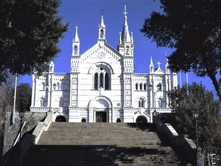 Appartamento Fronte Del Golf Rapallo