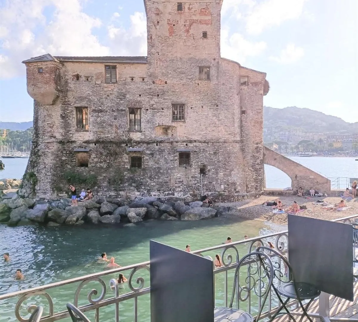 Appartamento Fronte Del Golf Rapallo 0*,  Italia