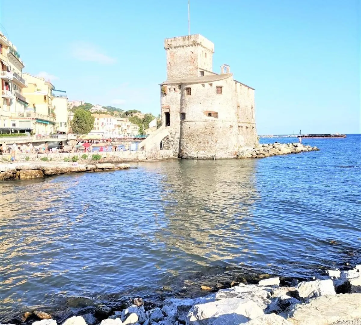 Appartamento Fronte Del Golf Rapallo